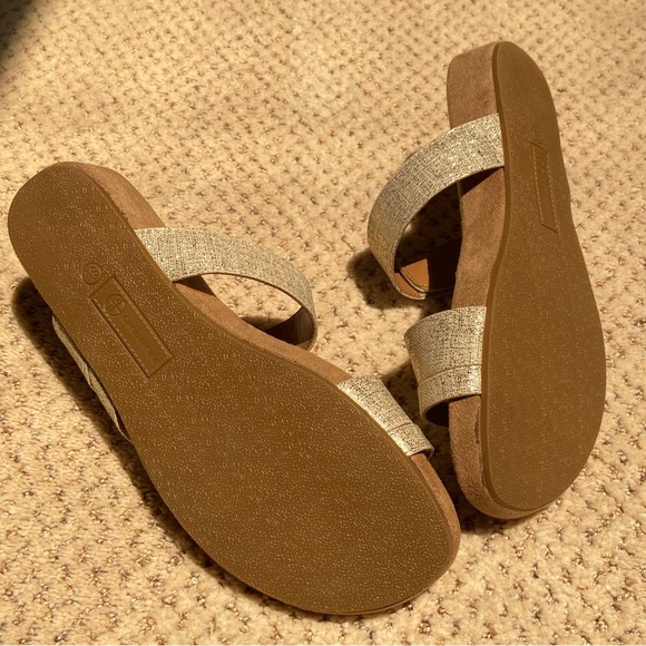 Giani Bernini Memory Foam Sandals - Picture 7 of 9